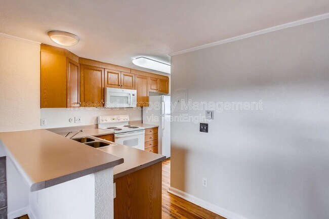 Building Photo - 336 N Grant St