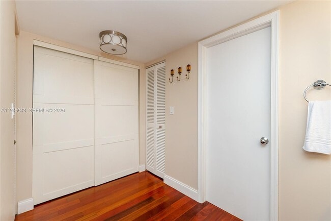 Building Photo - 199 Ocean Ln Dr