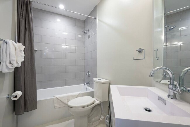 Building Photo - 1448 Florida Ave NW