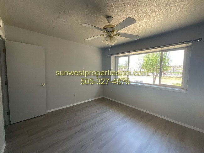 Building Photo - 3 Bedroom, 2 Bath Home in the Country