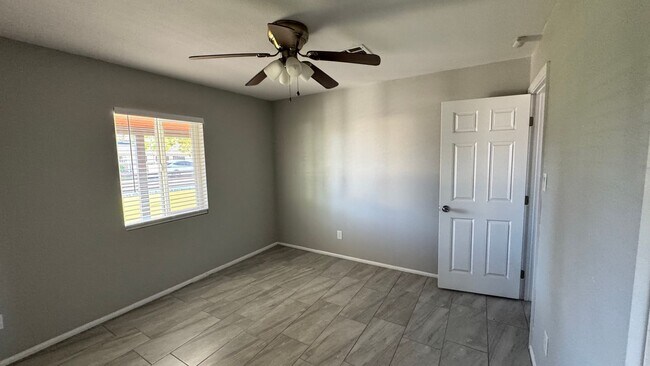 Building Photo - Renovated 4 Bedroom, 2 Bathroom Home in a Prime Phoenix Location!