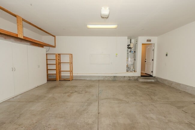 Building Photo - 9955 Watergum Trl