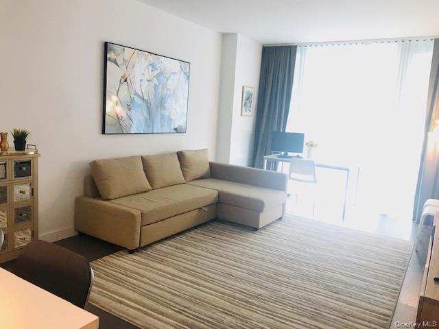 Building Photo - 131-03 40th Rd