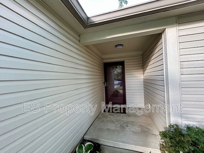 Building Photo - 6021 Morning Dove Dr