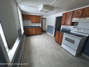 Building Photo - 1849 Clearview St