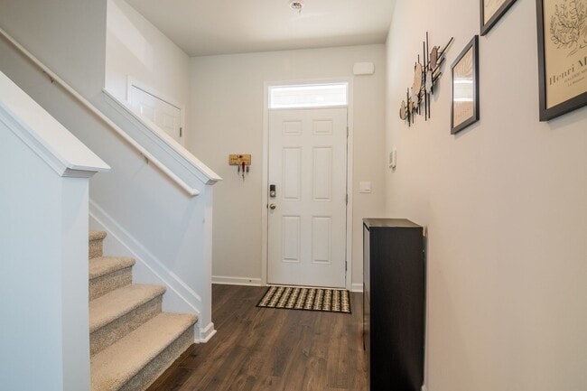 Building Photo - Like New Home in Grovetown