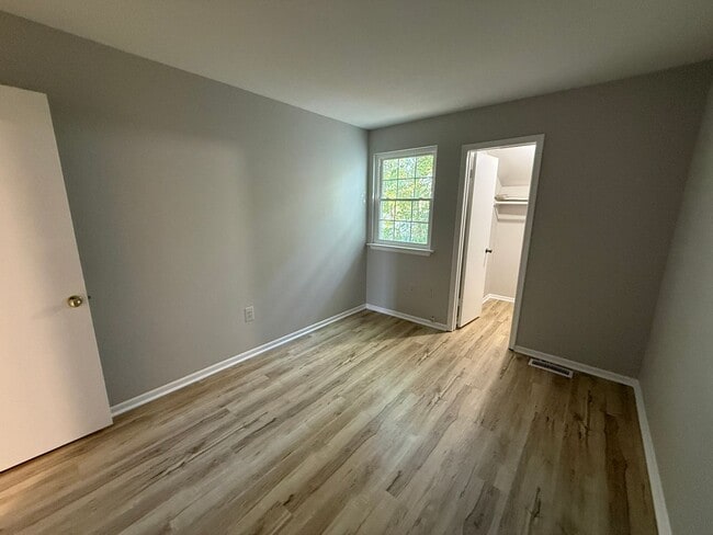 Building Photo - New Paint and Flooring, Near NSWC Base