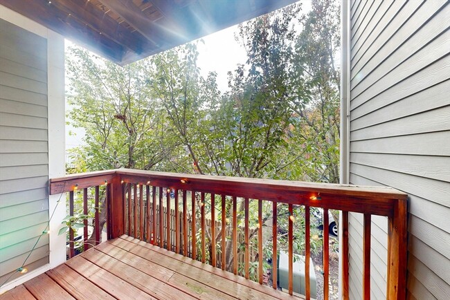 Building Photo - 111 W 8th St