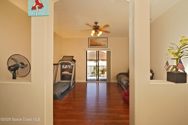 Building Photo - 1185 Talon Way
