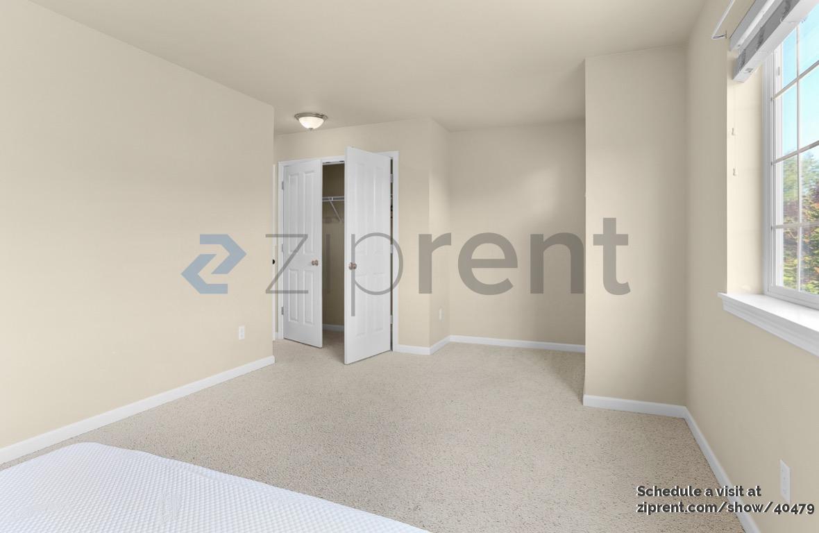 Building Photo - 7625 Kodiak Ave NE