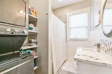 Building Photo - 1015 26th St