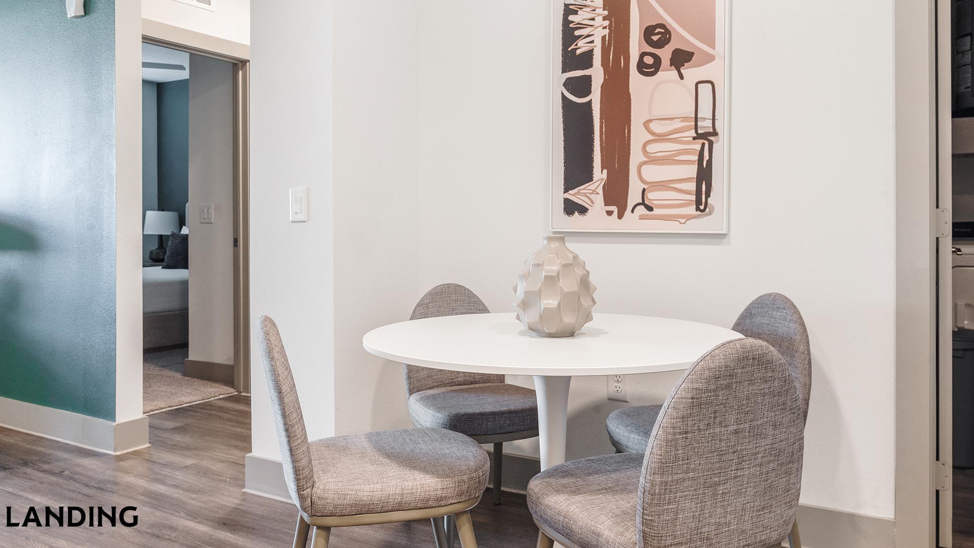 Building Photo - 2995 Railside Lp