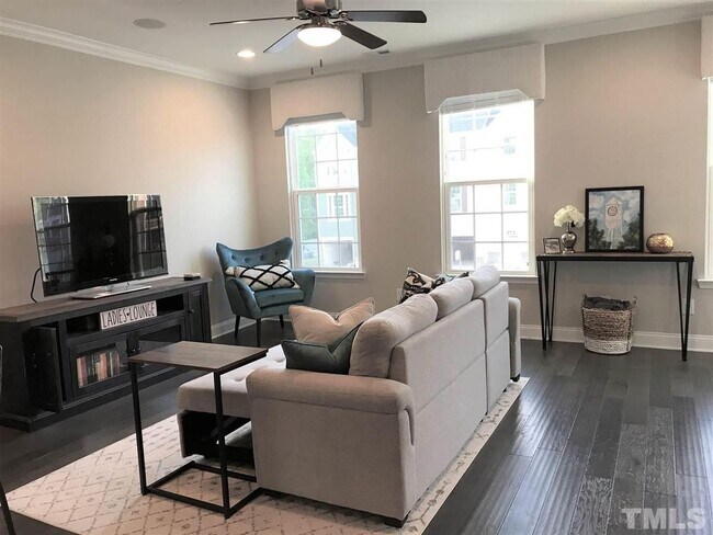 Building Photo - Former Model Townhome for Rent