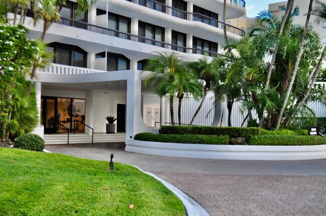 Building Photo - 2660 S Ocean Blvd