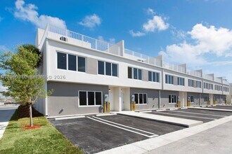 Building Photo - 25731 SW 144th Ave