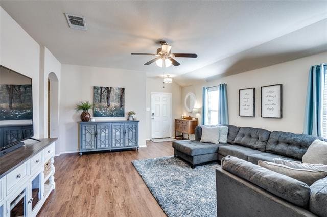 Building Photo - 1606 Meadow Creek Dr