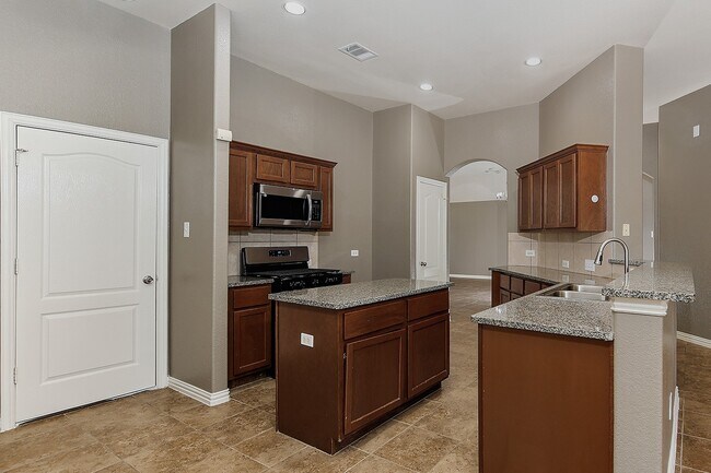 Building Photo - 9606 Arched Oak Dr