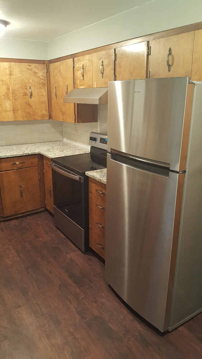 Building Photo - 13622 E 12th Ave