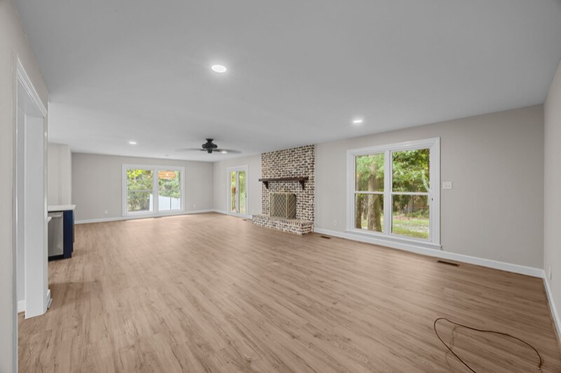 Building Photo - 229 Snead Rd