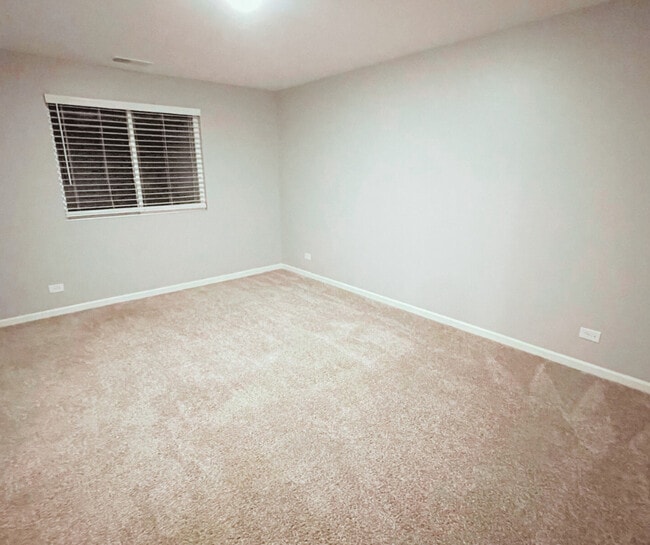 Building Photo - 1137 Amber Dr