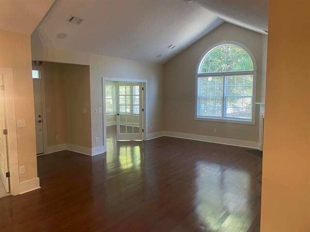 Building Photo - 142 Edgewood Ct