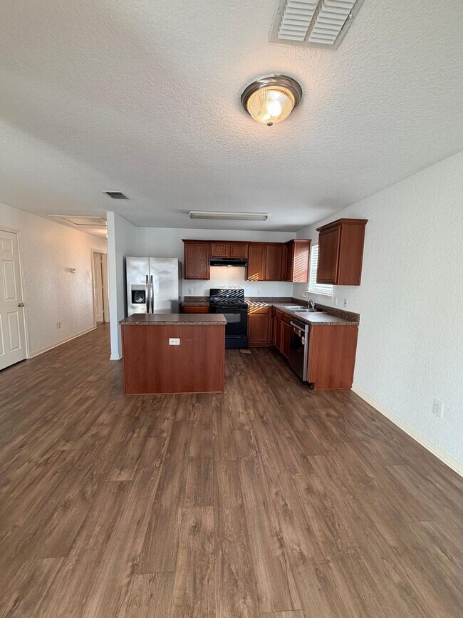 Building Photo - 5651 Forest Canyon