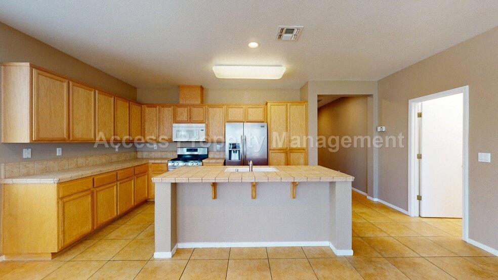 Building Photo - 1245 W Springer Dr