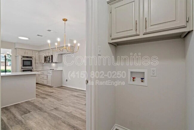 Building Photo - 4BR/2BA Lewisville Home — 1,931 Sq Ft, Modern Finishes & Flexible Bonus Space