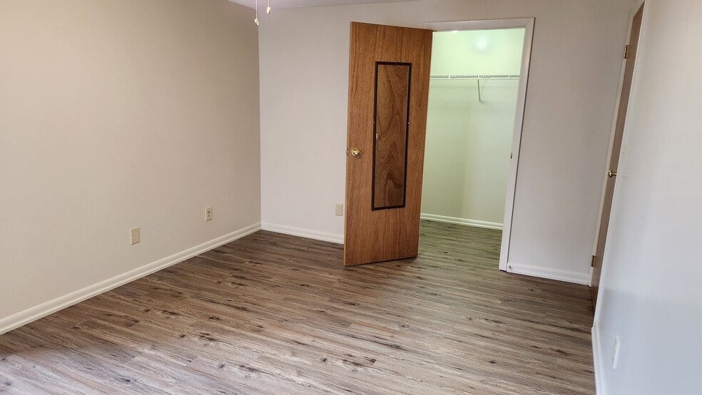 Main bedroom looking into walk in closet - 15 Canal St
