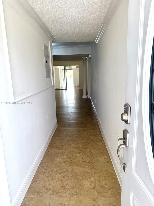 Building Photo - 1153 NW 123rd Ct