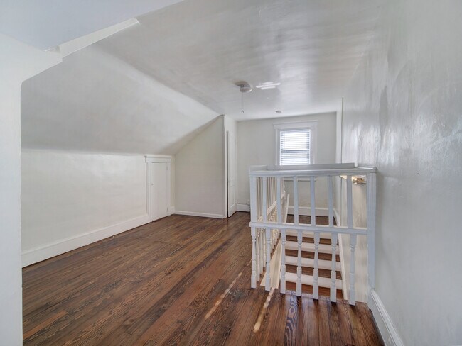 Building Photo - 322 Westfield Ave