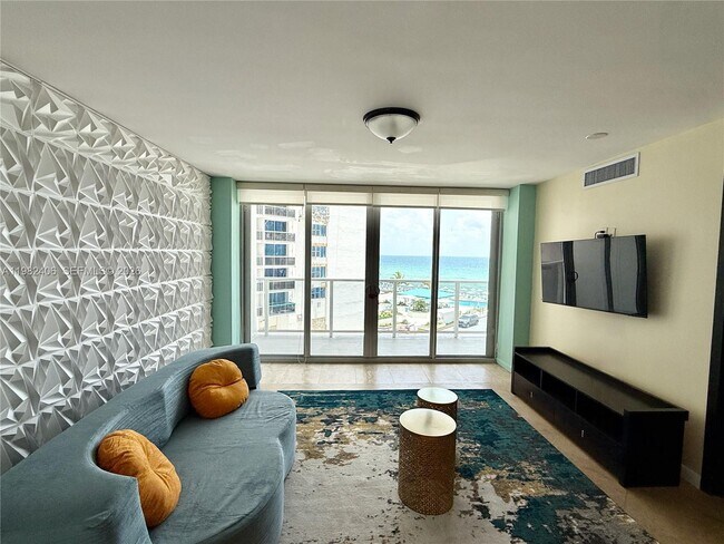 Building Photo - 3180 S Ocean Dr