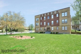 Building Photo - Dana Square