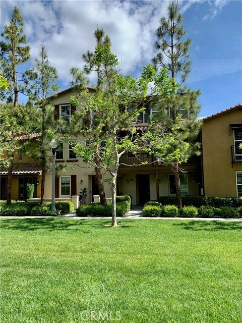 Building Photo - 131 Stepping Stone