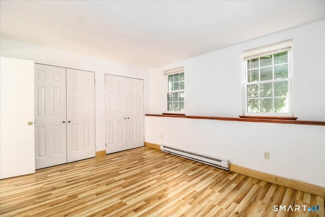 Building Photo - 171 Aspetuck Vlg