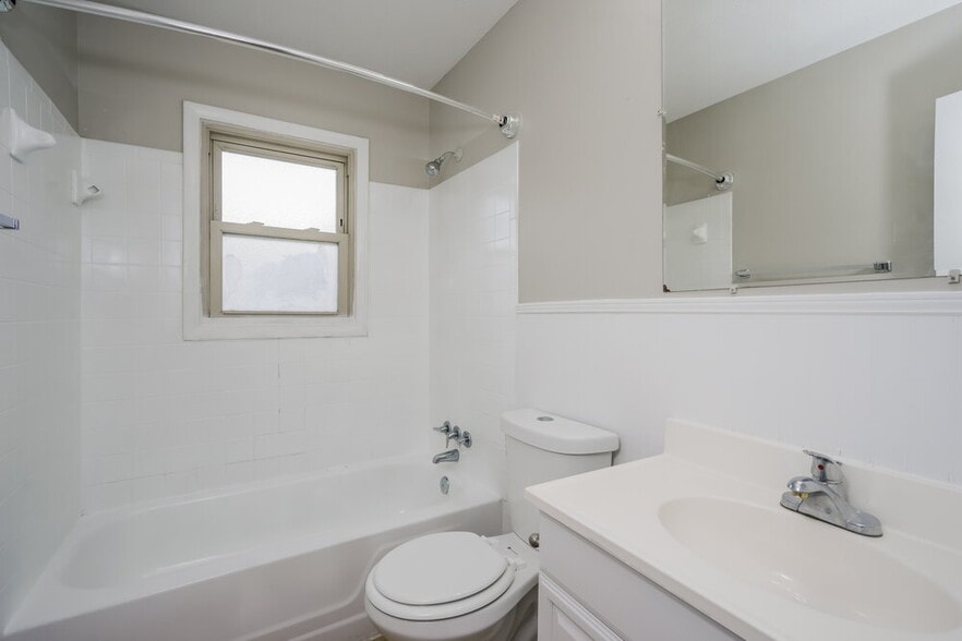 Building Photo - 7414 Terry Rd