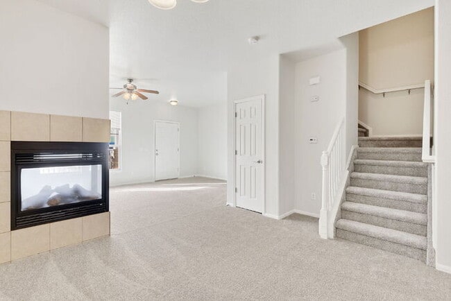 Building Photo - Updated Townhome with Pikes Peak Views | Free January Rent + $500 Off February