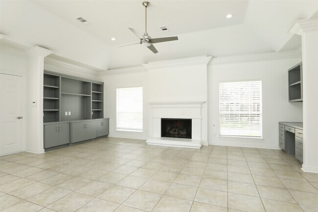 Building Photo - 1715 Cottage Landing Ln