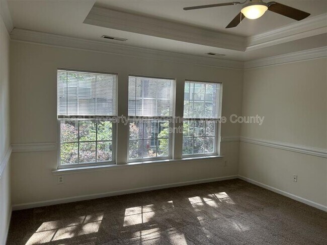 Building Photo - 119 Longchamp Ln