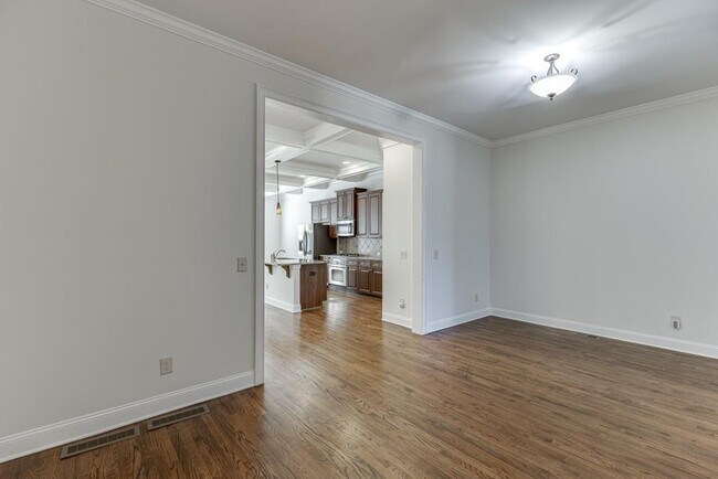 Building Photo - 6925 Fellowship Ln