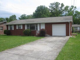 Building Photo - 524 Goldfinch Ave
