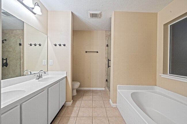 Building Photo - 19603 Yaupon Mist Dr