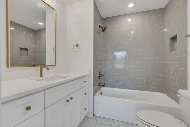 Building Photo - Bright and Airy Townhome at Maple Grove in East!