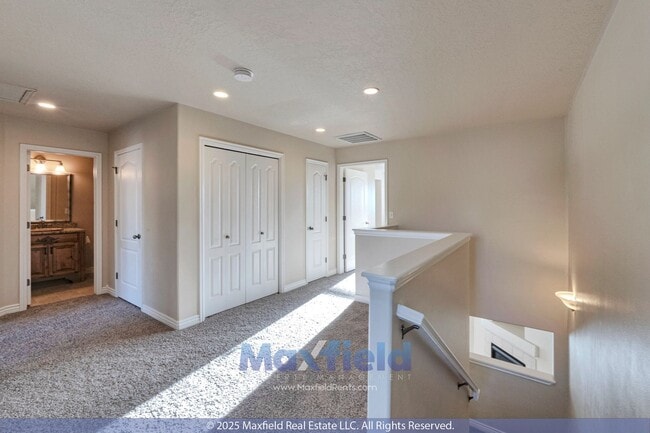 Building Photo - Wonderful 4BD 3.5BTH 2GAR Home in Lehi