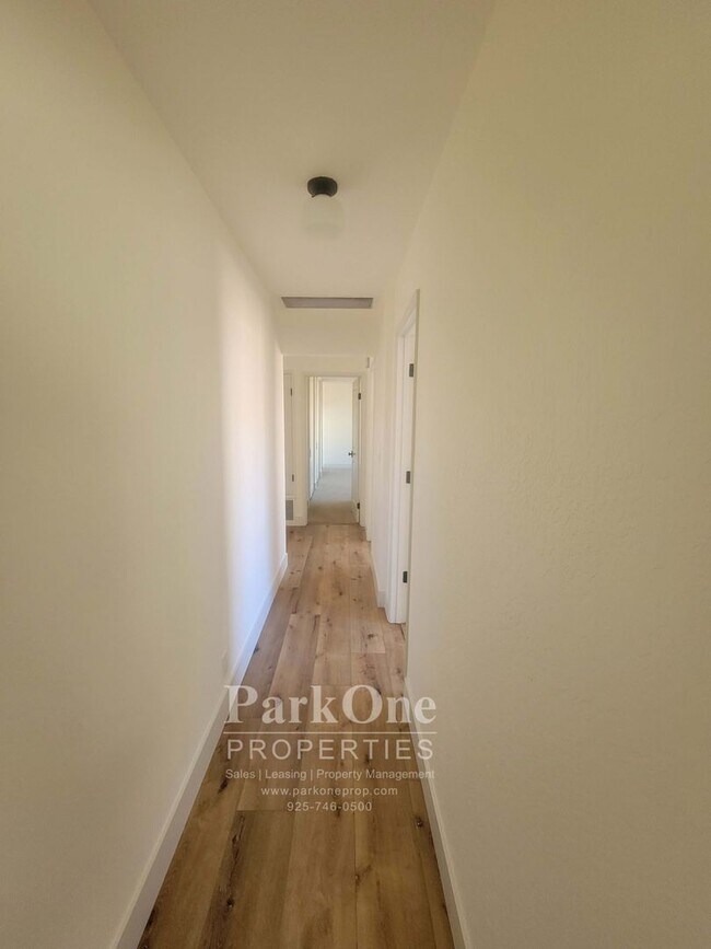 Building Photo - Spacious Updated Home with Expansive Private Yard