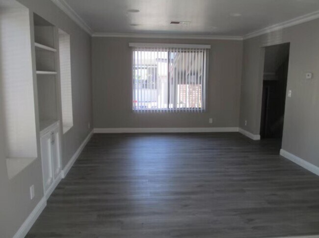 Building Photo - 850 Bellomy St