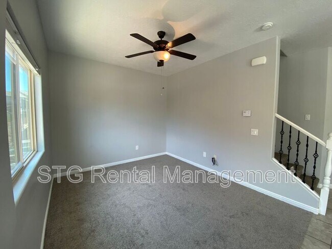 Building Photo - 290 W Buena Vista