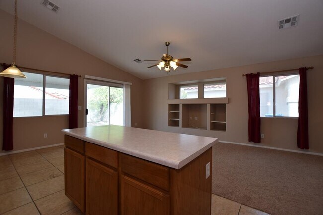 Building Photo - 1024 Clover Tip Ct