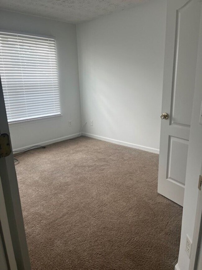 Building Photo - ***Back to School Special*** Waived $350.0...