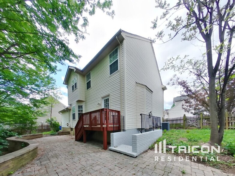 Building Photo - 100 George Thomas Dr